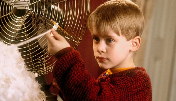 8. Home Alone (1990)