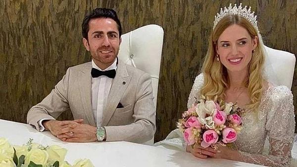Elles, aradığı aşkı Türk iş insanı Kerem Göğüş'te bulmuş ve 2014 yılında nikah masasına oturmuştu.
