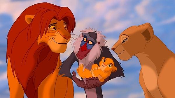 13. The Lion King: Scar, Nala'yı kendisiyle evlenmeye zorluyor.