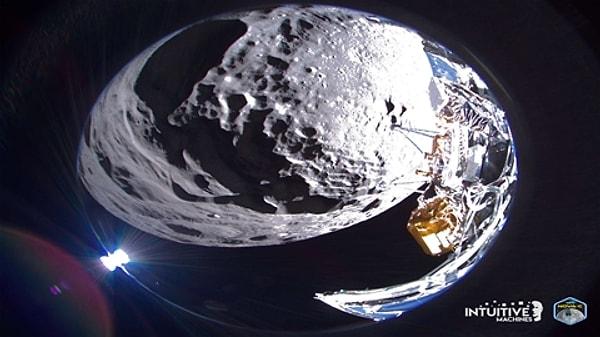 Intuitive Machines, uzay aracının planlanan iniş bölgesinden uzakta bir alanda Ay'daki Schomberger kraterinin geniş görüş alanlı bir görüntüsünü çektiğini ifade etti. Görüntü hakkında yapılan açıklamada, “22 Şubat 2024'te Intuitive Machines'in Odysseus Ay aracı, Ay'daki Schomberger kraterinin geniş görüş alanlı bir görüntüsünü, planlanan iniş bölgesinden yaklaşık 200 km uzakta, yaklaşık 10 km yükseklikte yakaladı” denildi.