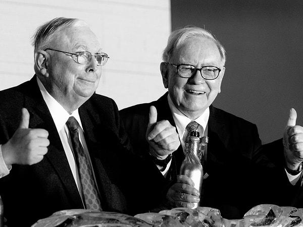 Servetini eşi David Gottesman'ın yanında çalıştığı Warren Buffett ve şirketi Berkshire Hathaway'deki yatırımlarına borçlu olan Dr. Gottesman, açıklamasıyla öğrencileri sevince boğdu.
