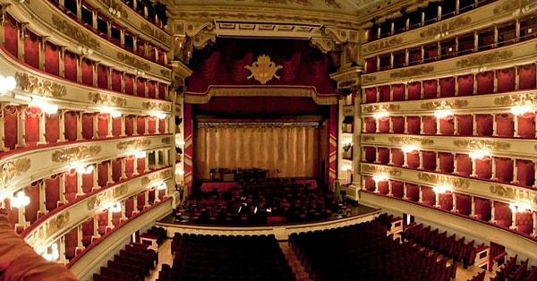 4. Teatro alla Scala (La Scala) - Milano