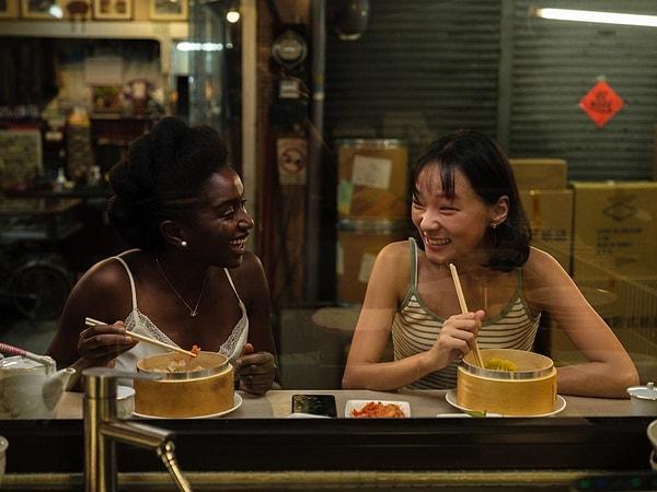 Co-written by Sissako and Kessen Tall, the screenplay drew inspiration from an Afro-Chinese couple running a restaurant named "La Colline Parfumée."