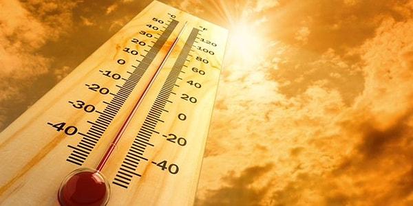 Bakan Mehmet Özhaseki, sosyal medya hesabından yaptığı açıklamada, "Şubat ayı sıcaklık ortalaması 7,5 derece oldu. Meteoroloji Genel Müdürlüğümüzün aylık sıcaklık değerlendirmesine göre; 2024 yılı Şubat ayında, sıcaklıklar ortalamaların 3,4 derece üzerinde gerçekleşti. Böylece son 53 yılın en sıcak ikinci şubat ayı olarak kaydedildi" dedi.