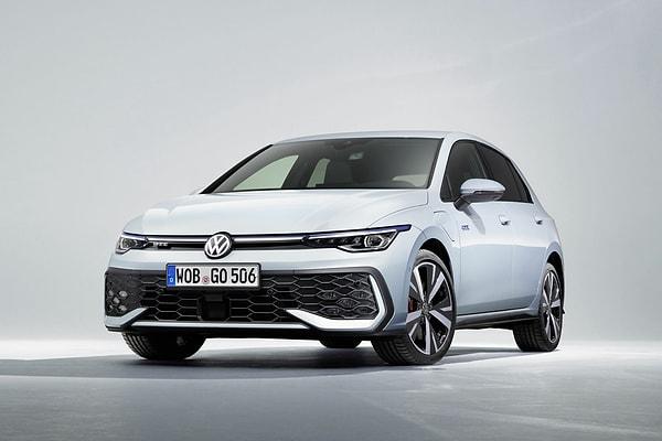 Volkswagen Golf fiyat listesi Mart 2024