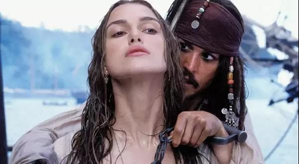 Siz de Jack Sparrow'u Karayip Korsanlarında görmeyi özleyenlerden misiniz? Yorumlarda buluşalım 👇