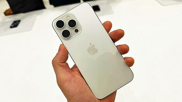 Apple, 2023'ün eylül ayında büyük bir merakla beklenen iPhone 15 serisini tanıttı.