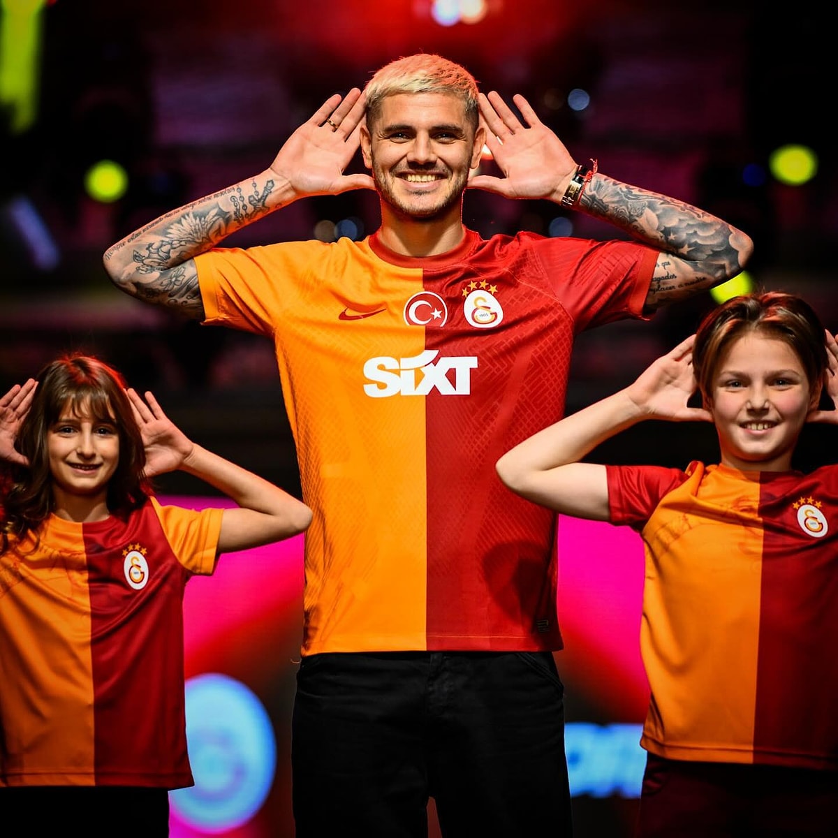 Mauro Icardi Dünya Kadınlar Günü'nde Saçlarını Pembeye Boyadı - Onedio