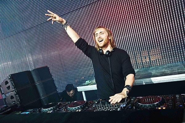 David Guetta, who has collaborated with names like Rihanna, Ariana Grande, Lady Gaga, has successfully become one of the most renowned DJs in the industry.