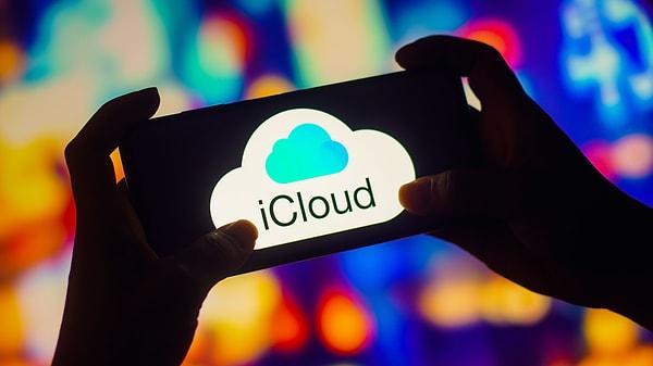 According to the lawsuit, Apple's mobile devices require users to use Apple's own cloud service, iCloud, for accessing application data and device settings.