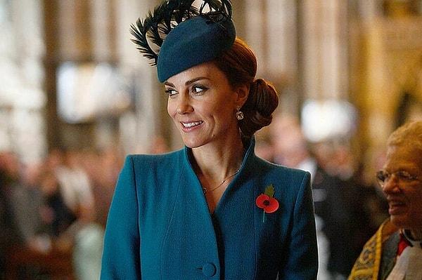Son birkaç gündür tüm İngiltere, Galler Prensesi Kate Middleton'un nerede olduğuyla ilgili türlü türlü teoriler üretiyor. Sebebiyse yaklaşık iki buçuk aydır hiçbir şekilde görülmemiş olmaması...