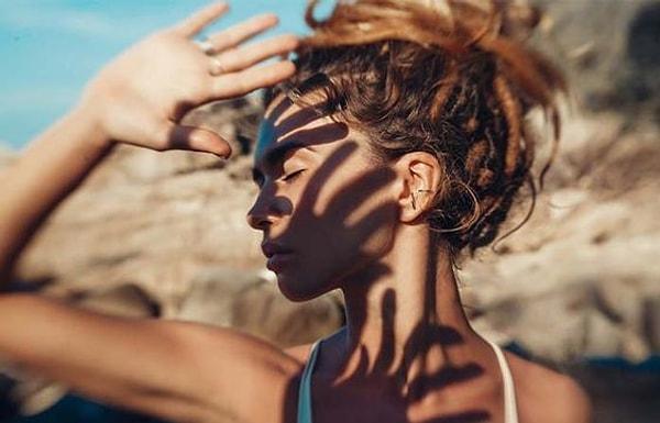 Konu cildiniz olduğunda, dermatologlar The Sun'a bronzlaşmanın güvenli bir yolu olmadığını, çünkü bir miktar bronzlaşmanın bile güneş hasarına eşdeğer olduğunu söyledi.