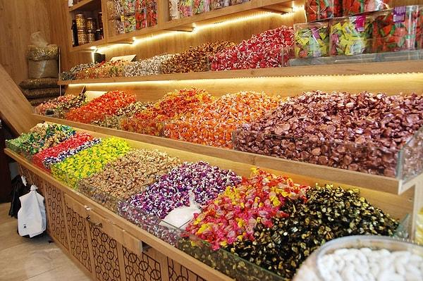 Ramazan Bayramı'na sayılı günler kala özellikle çocukların dört gözle beklediği bayram şekerlerini maliyet zammı vurdu.