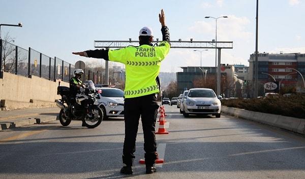 Ankara Emniyet Müdürlüğü, Başkent Ankara'da gerçekleşecek 'Açık Yer Toplantısı' nedeniyle araç trafiğine kapalı olacak yolları açıkladı.
