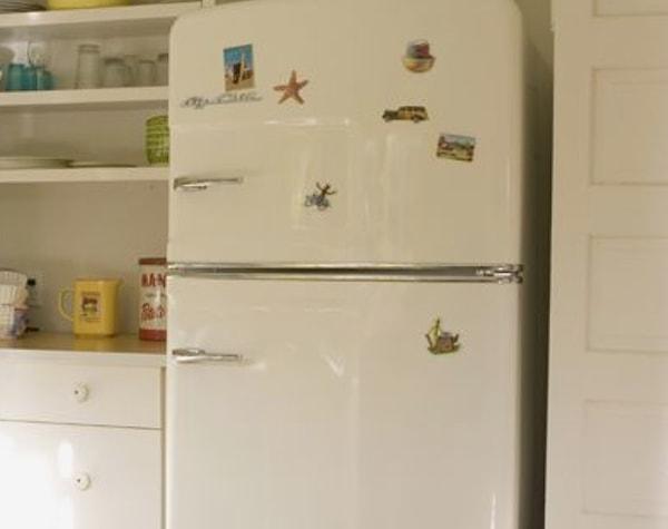 9. Buzdolabının kolunda parmak izi olmaması ve içinin temiz olması.