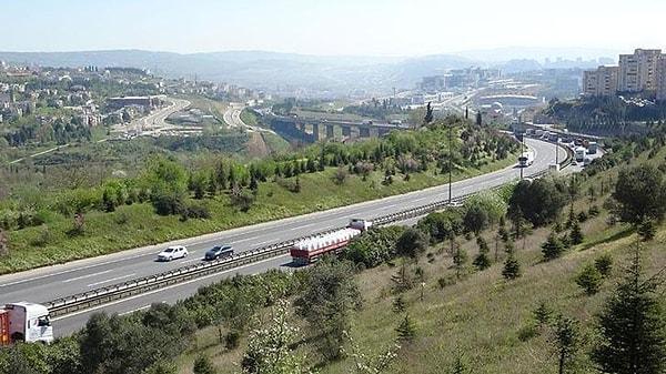 Karabük Valiliği, D100 karayolu üzerinde ve Karabük il sınırları içerisinde bulunan bölümlerde trafik tedbirleri açıkladı.