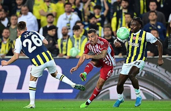 Uzatmalarda gol sesi çıkmazken penaltı atışlarına geçildi. Livakovic'in 2 penaltı kurtarmasına rağmen, 3 penaltıdan yararlanamayan Fenerbahçe, yarı final biletini rakibine kaptırdı.