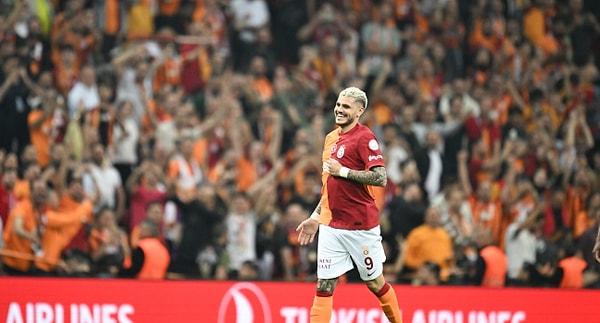 Galatasaray'a geldiğini günden sarı-kırmızılı taraftarların büyük sevgisini kazanan Mauro Icardi, bu kez performansıyla değil sosyal medyadaki paylaşımıyla spor gündemine oturdu.