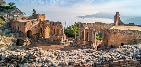 Tarihi yerlerde bulunmaktan hoşlanıyorsanız rotanızı Pompei Antik Kenti'ne çevirin.