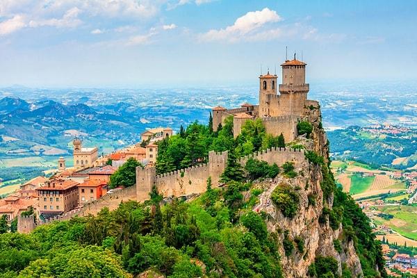 7. San Marino'da hangi dil konuşulmaktadır?