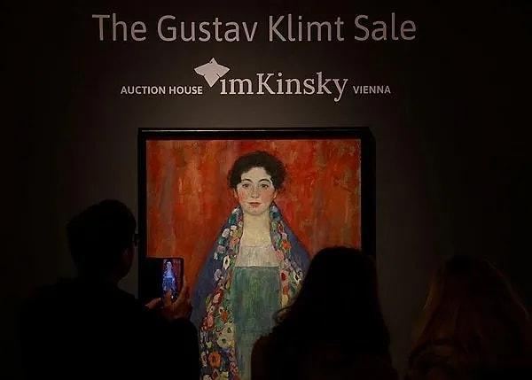 Tablo, 32 ila 53 milyon dolar fiyat biçilmesinin ardından 32 milyon dolara alıcı buldu. Alıcının kimliği kamuoyu ile paylaşılmadı. Klimt, söz konuyu tabloyu 1917 yılında ölümünden bir yıl önce yapmaya başladığı belirtildi.