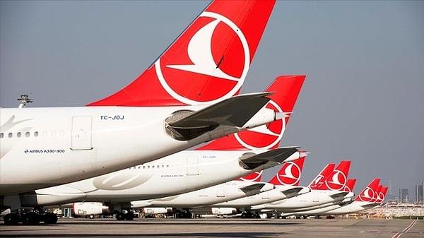 8. Türk Hava Yolları (THYAO ) son 1 yılda yüzde 125,9 getiri sağlarken, dolar bazlı yüzde 34,7, enflasyona karşı da yüzde 34,1 oranında değer kazandı. (302,75 TL hisse fiyatıyla)