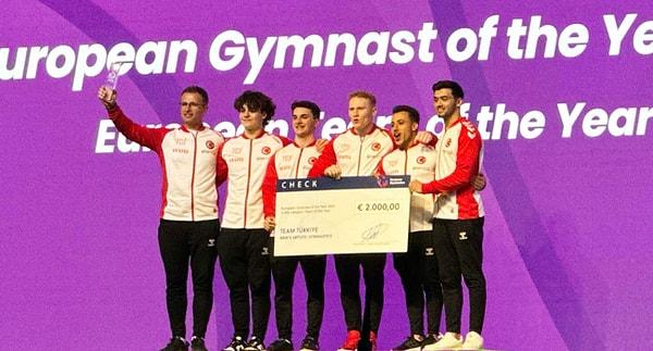 Geçen yıl Avrupa'da yılın takımı seçilen Artistik Cimnastik Erkek Milli Takımı, İtalya'nın Rimini kentinde yapılan Artistik Cimnastik Avrupa şampiyonasının ardından ödülünü aldı.