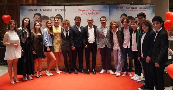 Senaryosunu ve yönetmenliğini Sinan Biçici'nin üstlendiği ve başrollerini İlker Aksum, Alihan Türkdemir ve Eser Eyüboğlu’nun paylaştığı 'Çocuk Kalbi' filminin galası pazar günü gerçekleştirildi.