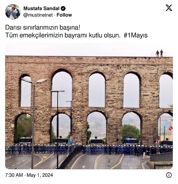 En çok dikkat çeken tepki ünlü popçu Mustafa Sandal'dan geldi.