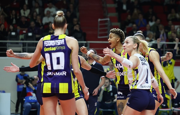 Fenerbahçe Opet, 19 Mart'ta CEV Şampiyonlar Ligi yarı final rövanş maçında İtalya temsilcisi Vero Volley Milano'yu konuk etmişti.