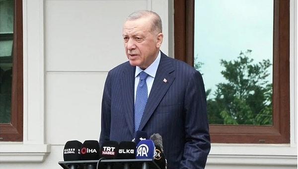 Cumhurbaşkanı Erdoğan, geçtiğimiz günlerde yaptığı açıklamada “siyasette yumuşama dönemi” ifadelerini kullanmış ve en kısa zaman CHP’yi ziyaret edeceğini söylemişti.