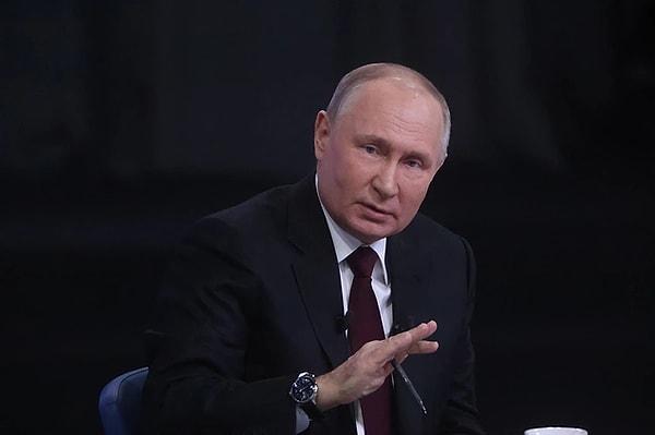 Rusya Devlet Başkanı Vladimir Putin, Güvenlik Konseyi'nde değişikliğe gitti. Konsey sekreteri Nikolay Patruşev’i görevden alan Putin, yerine Sergey Şoygu’yu atadı.