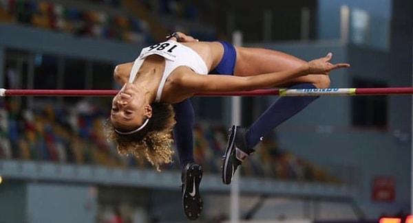 7. Kadınlar için uzun atlamada altın madalyayı hangi ülke kazandı?
