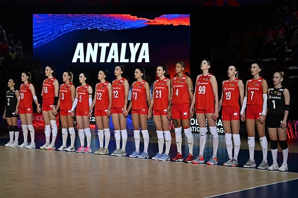 Türkiye A Milli Kadın Voleybol Takımımız, dün Milletler Ligi'ndeki ilk maçında Japonya'ya 3-2'lik skorla mağlup olmuştu.