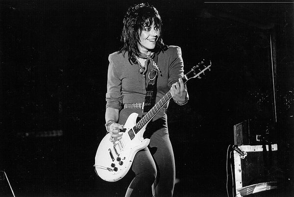 Joan Jett - I Love Rock and Roll!