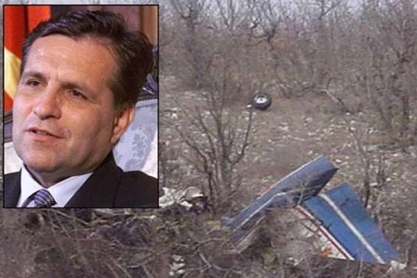26 Şubat 2004'te Boris Traykovski ve beraberindeki heyeti taşıyan uçak, Bosna Hersek'in Mostar şehri yakınlarında düştü. Kazada Traykovski ile danışmanlarının da aralarında bulunduğu 8 kişi hayatını kaybetti. Uçak kazasını araştırmak üzere kurulan uluslararası komisyon, iki yıl süren araştırmaların ardından kamuoyuyla paylaştığı raporda, uçak kazasının "pilot hatası" sonucu olduğunu açıkladı.