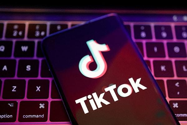 TikTok, özellikle LIVE içerik üreticileri için 10'dan fazla özelleştirilebilir güvenlik kaynağının yanı sıra izleyicilerin LIVE içeriğinden nasıl keyif aldıklarını kişiselleştirmelerine yardımcı olan çok sayıda özellik sunuyor.