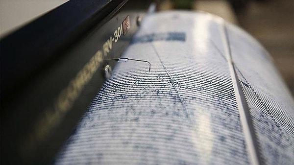 İstanbul Büyükçekmece’de 3.8 büyüklüğünde deprem meydana geldi.