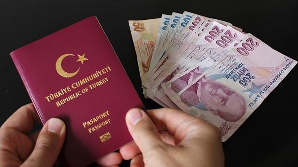 Türkiye pasaportu, bu yıl dünyanın en pahalı pasaportları listesinde 1. oldu. Türkiye'de 10 yıllık pasaport almanın maliyeti 8 bin 623,30 TL olurken, dolar bazında 268 dolara denk geliyor.