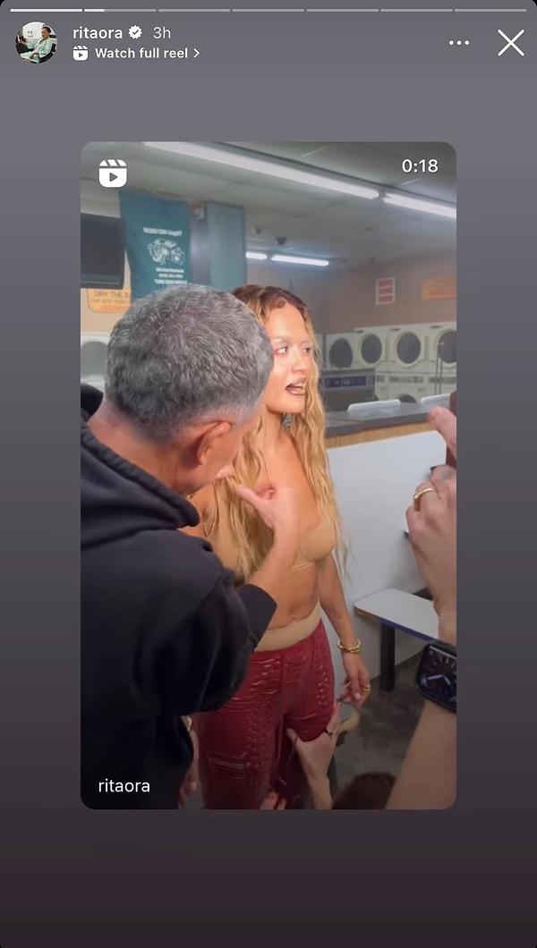 Rita Ora kamera arkası görüntülerini paylaştı.