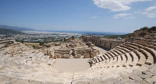 2. Rhodiapolis Antik Tiyatrosu