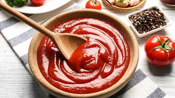 Record for the Fastest Ketchup Drinking: A person drank 396 grams of ketchup in just 17.53 seconds, setting this record.