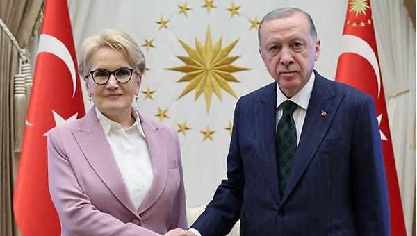 31 Mart seçimlerinde aldığı kötü sonuçlar nedeniyle İYİ Parti'deki koltuğunu bırakan eski genel başkan Meral Akşener, dün Cumhurbaşkanı Recep Tayyip Erdoğan ile sürpriz bir görüşme gerçekleştirmişti.