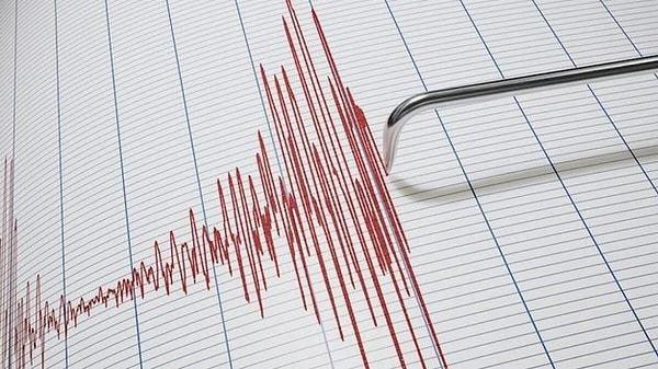 Adıyaman Çelikhan’ndaki 4.2 büyüklüğündeki deprem, saat 13.47’de ve yerin 11 kilometre derinliğide meydana geldi.