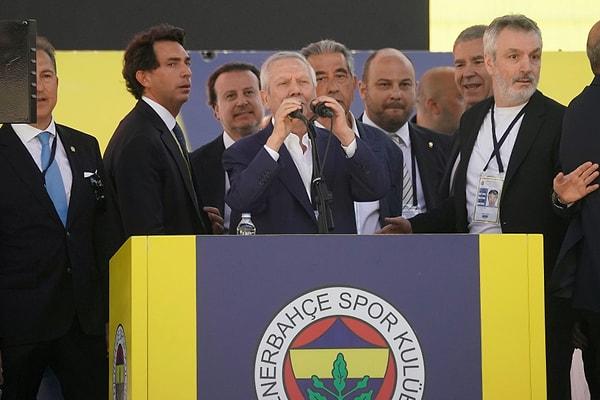 "Bizim derdimiz seçim kazanmak değil, Fenerbahçe'nin kazanması. Divan oylaması yapıyorlar, oy birliğiyle kabul edildi diyorlar. Ben reddettim onu, nasıl oy birliğiyle kabul edildi?"
