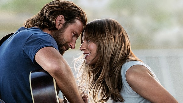 14. Lady Gaga ve Bradley Cooper'lı A Star is Born filmi hangi sene vizyona girdi, hatırlıyor musun?