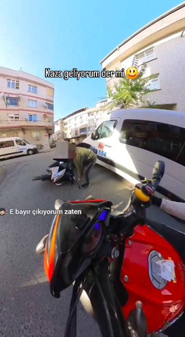 İki motosiklet birbirine değmeden kaza yaptı.