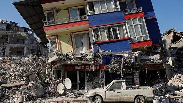 Prof. Dr. Övgün Ahmet Ercan ise Malatya'daki depremi "artçı" olarak değerlendirdi.
