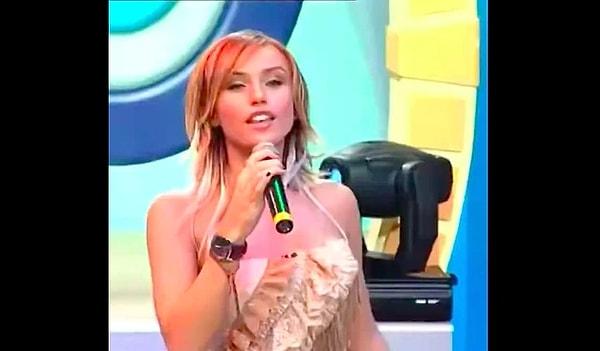 4. Gülşen'in 2003'te İbo Show için düzenlenen şarkısı tarihin tozlu raflarından çıkageldi. İzleyenler şarkıyı duyunca "Ben ne dinledim şimdi?" oldu.