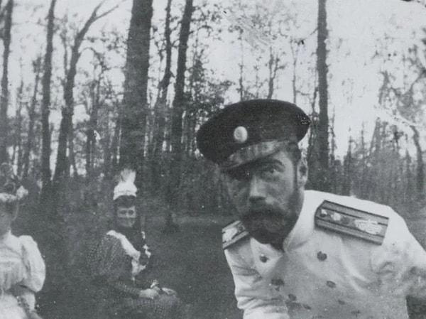 13. İmparator İkinci Nicholas'ın (1868-1918) hayatı boyunca çektiği çok sayıda selfie'den biri.